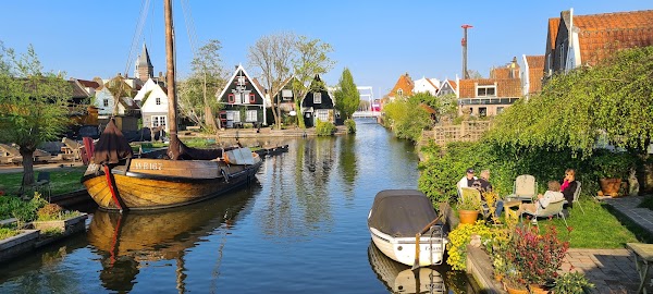 Edam 3