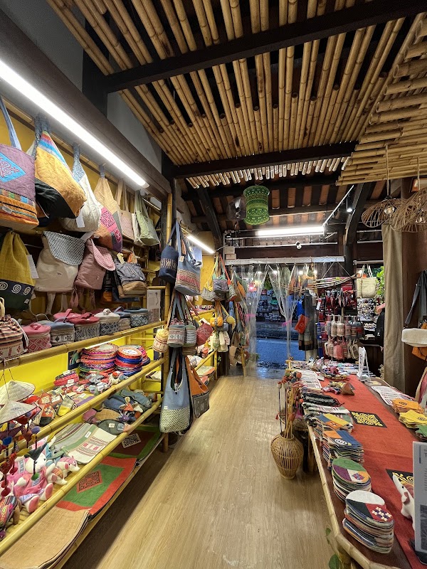 Mountain’s Color 3 Hoi An Handmade Shop 5