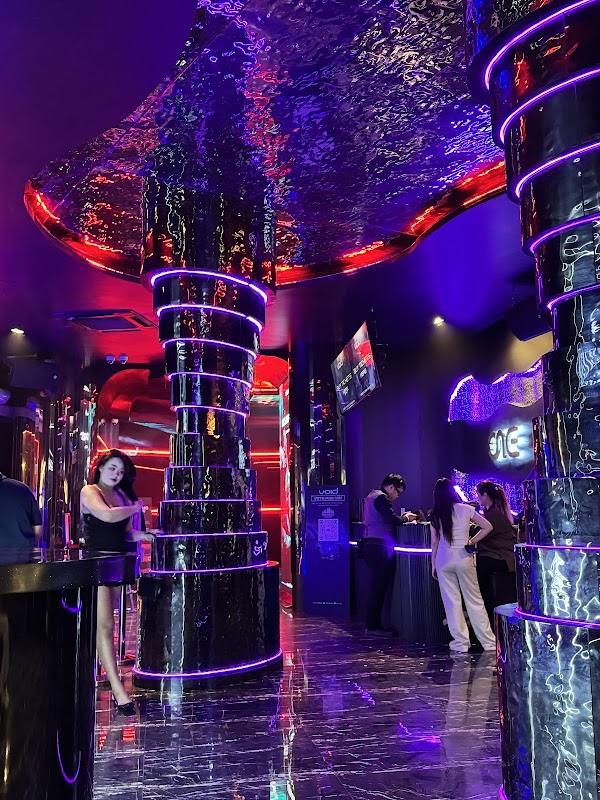 VOID Club 4