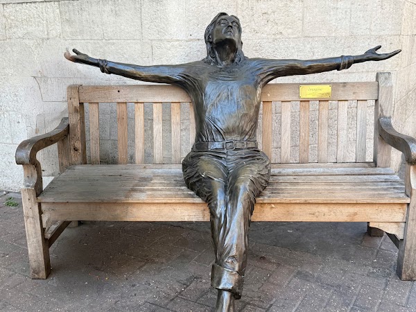 John Lennon Statue