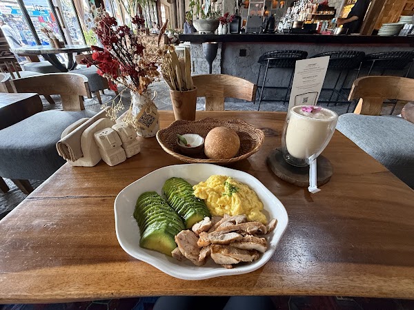 Zai Cafe Breakfast & Dinner 3