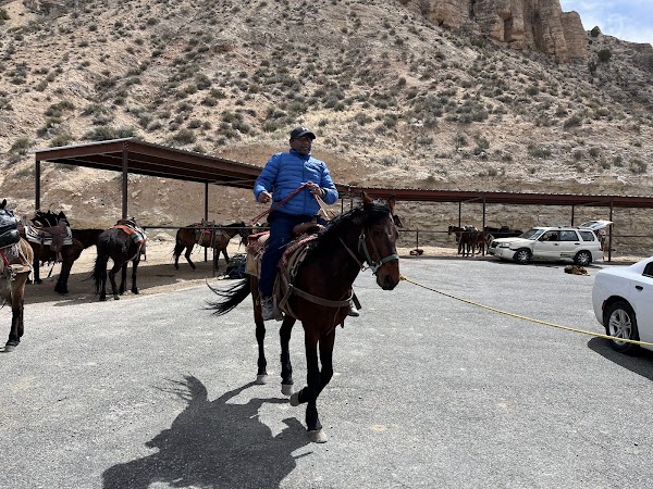 Havasupai Trailhead 4