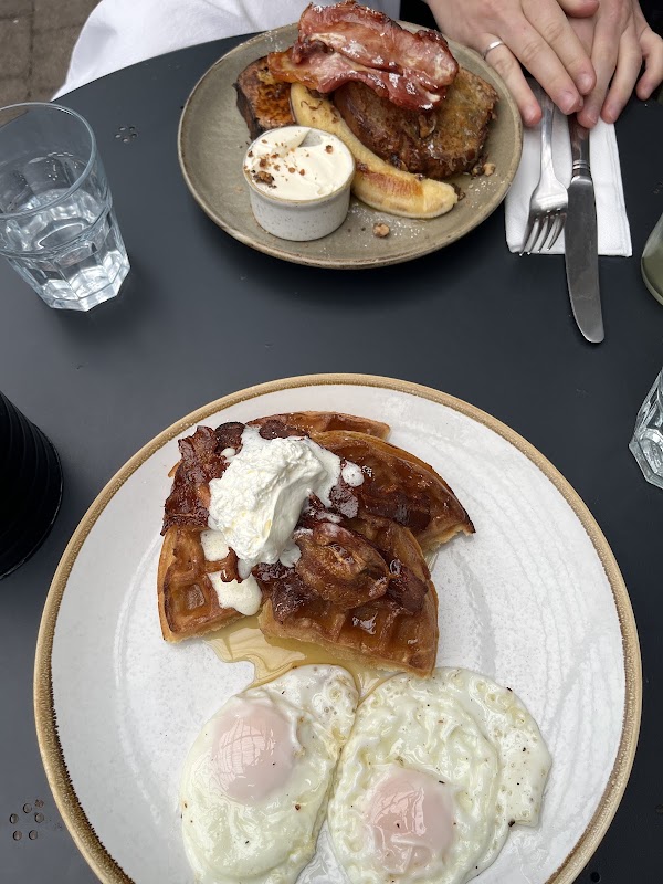 Press Cafe 3