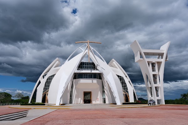 Santuario Nacional Santo Cristo de los Milagros 1