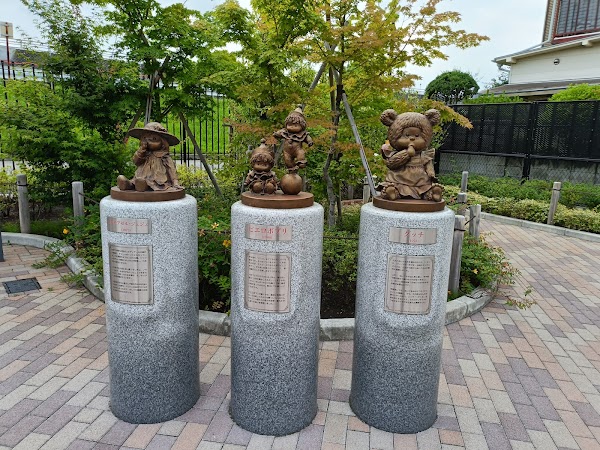 Monchhichi Park (Nishi-Shin-Koiwa 5-Chome Park) 2