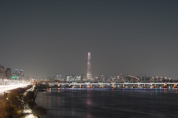 Seongsu Pedestrian Overpass 5