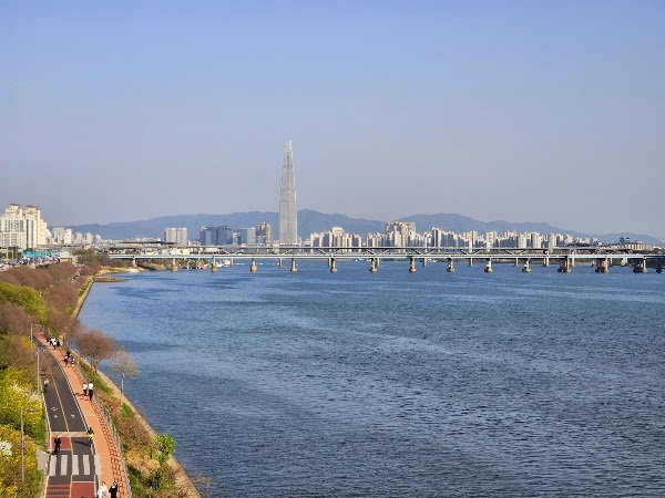 Seongsu Pedestrian Overpass 3