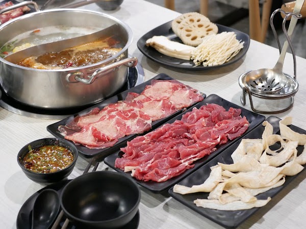 ชาบูแต้จิ๋ว เลิศเลิศ สาขา สาธร 大吉呈潮汕牛肉火锅（沙通店） 2