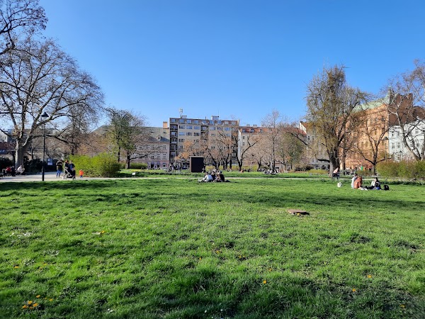Karlín Square 2