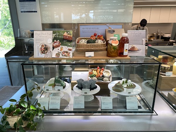 Innisfree Jeju House 5