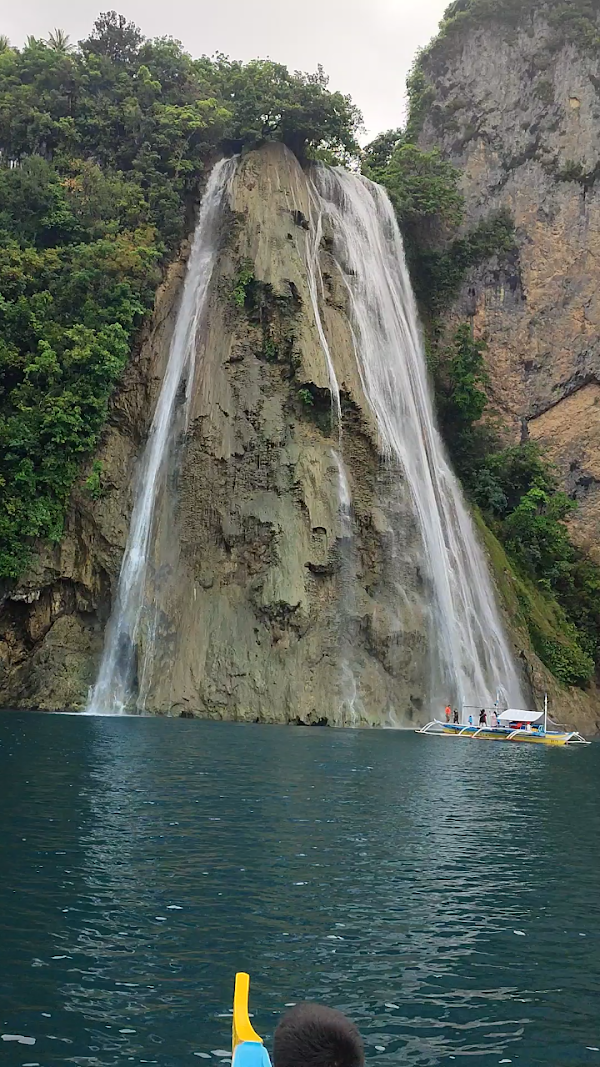Catandayagan Falls