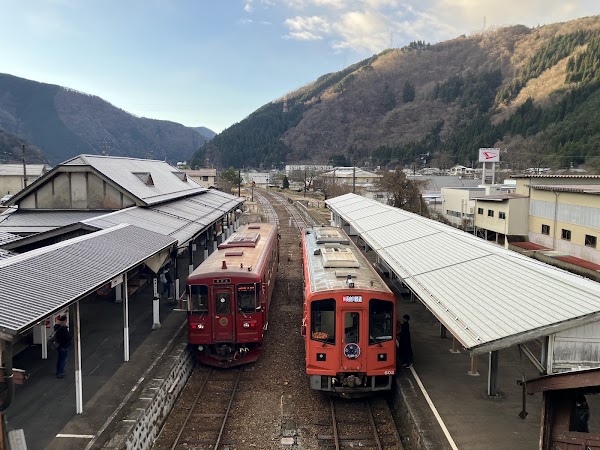 Gujō-Hachiman Station 4
