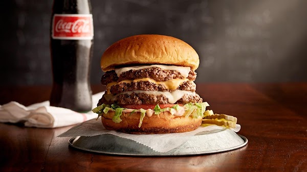 Bill's Bar & Burger 6