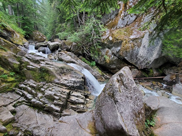Rainbow Falls 4