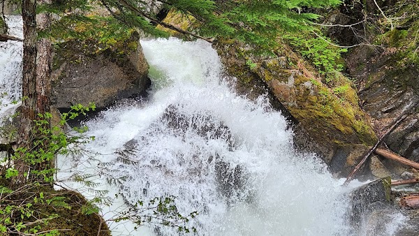 Rainbow Falls 2