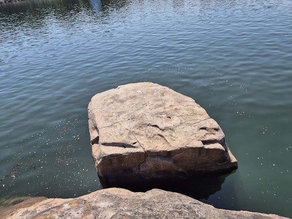 Jinju Namgang Uiam Rock