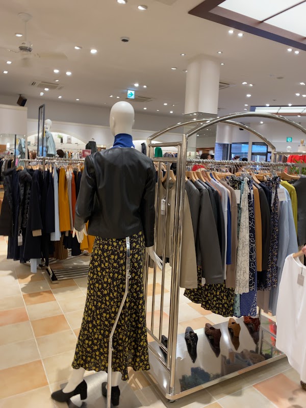 UNITED ARROWS LTD. OUTLET GOTEMBA 3