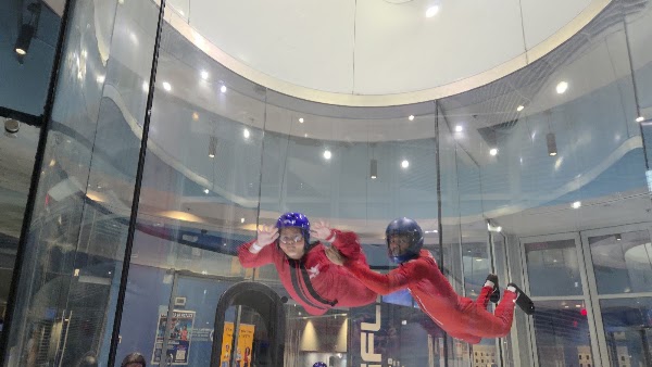 iFLY Indoor Skydiving - Orlando 4