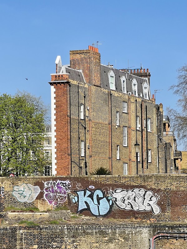 Thin House 2