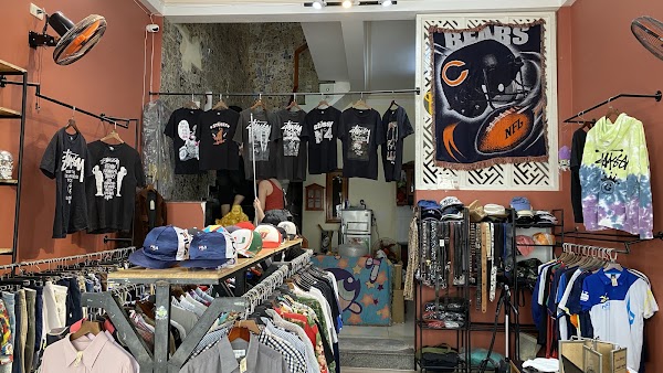 Thrift-Vintage 2Hand Shop by Nighki2hand 5