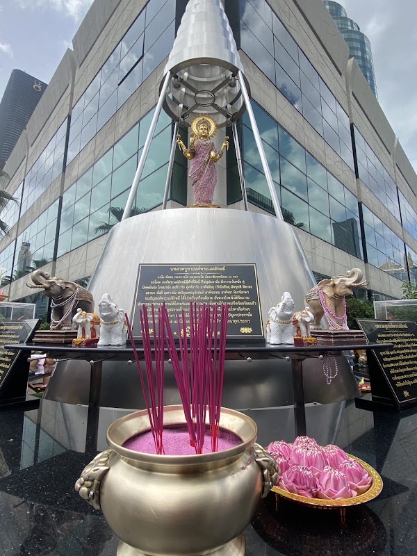 San Phra Mae Lakshmi 5
