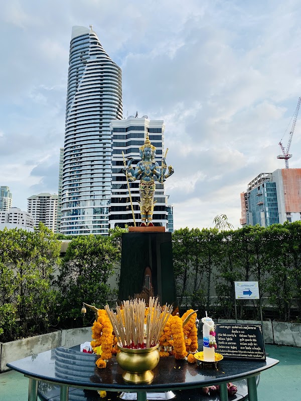 San Phra Mae Lakshmi 2