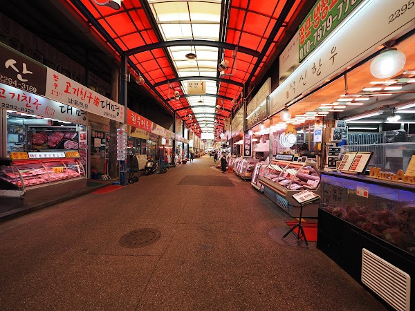 Majang Meat Market 5