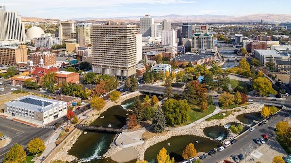 Reno 4