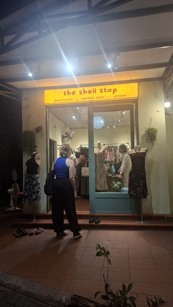The Shell Vintage 2Hand Hoi An – Beachwear & Accessories