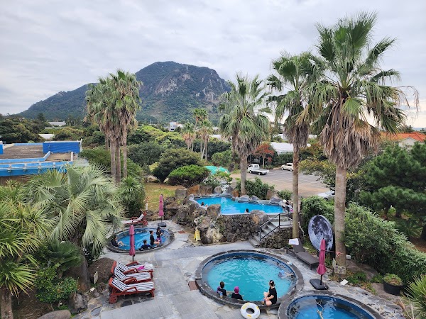 Sanbangsan Mountain Carbonate Hot Springs 4