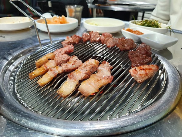 돈사촌 본점 5
