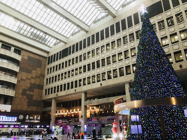 Taipei Main Station Tourist Service Center 3
