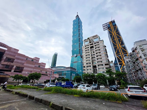 Taipei Main Station Tourist Service Center 2