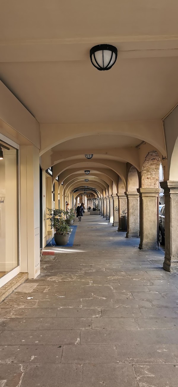 Piazza Pontida 5