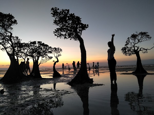 Pantai Walakiri