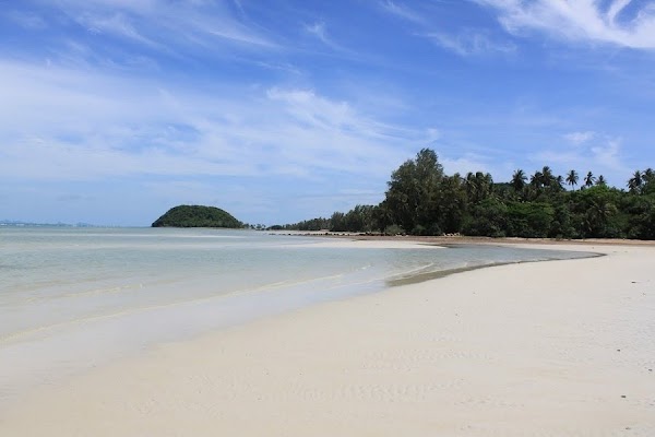 Bang Makham Beach