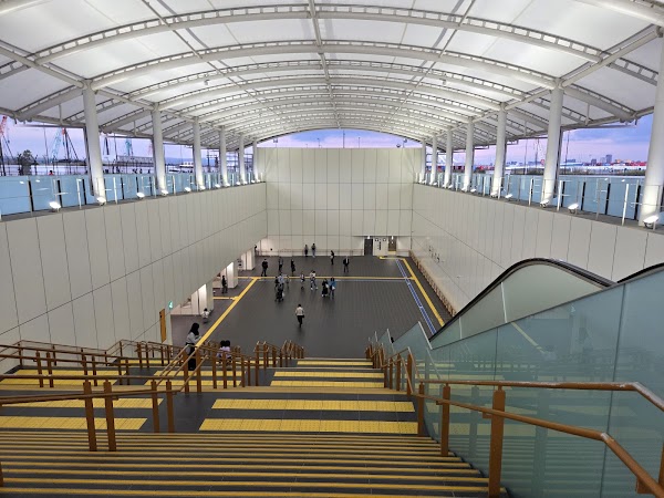Yumeshima Station 4