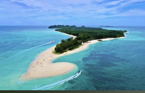 Mantanani Islands 1