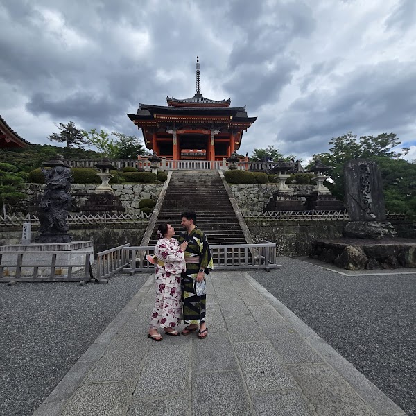 Kimono Rental Miyabi (Kiyomizu Temple Branch) 2