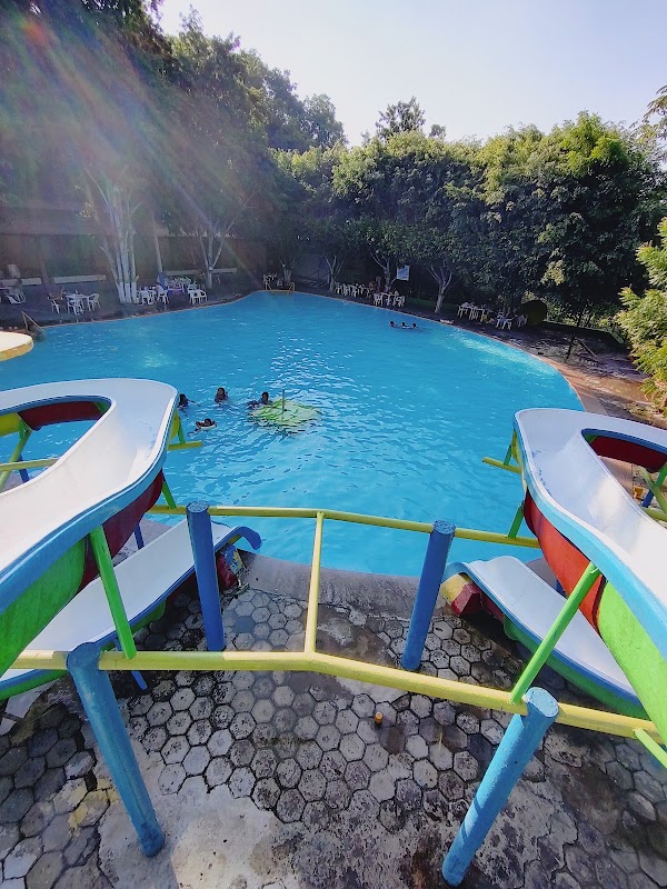 Balneario "Los Pocitos" 4