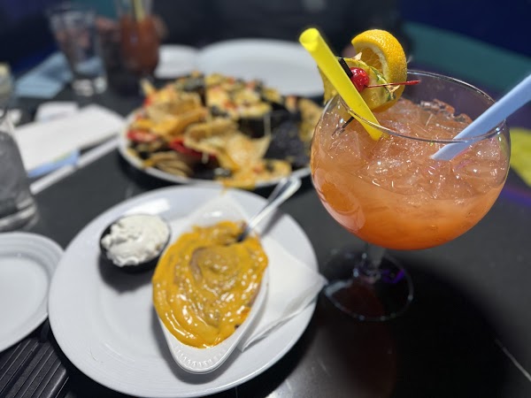 Peppermill and Fireside Lounge 2