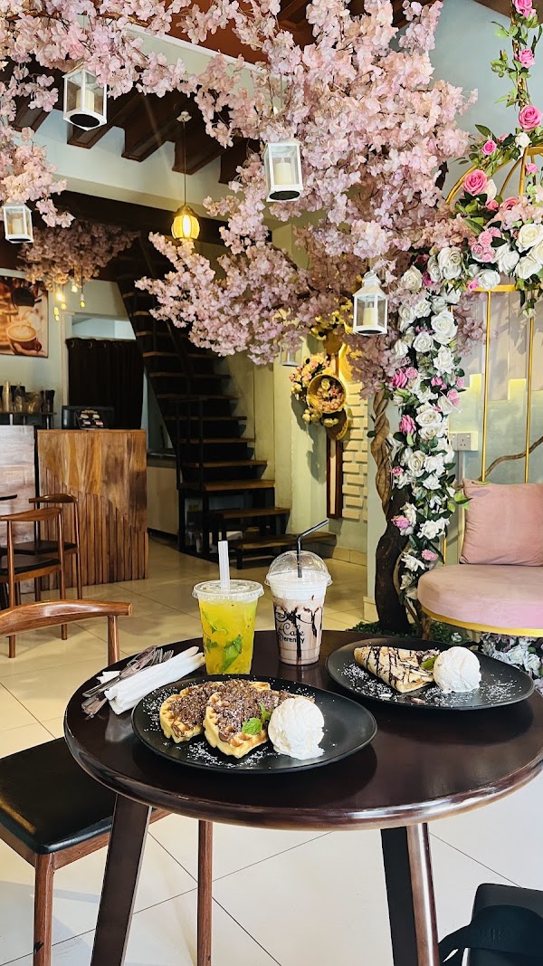 Cafe Serenity 4