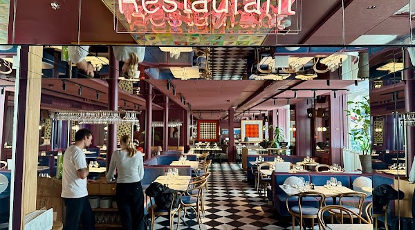 Café Sommersko - Bar & Restaurant 4