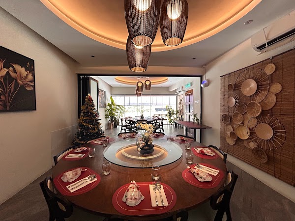 M Dining