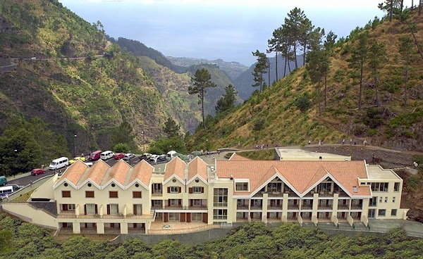 Eira Do Serrado