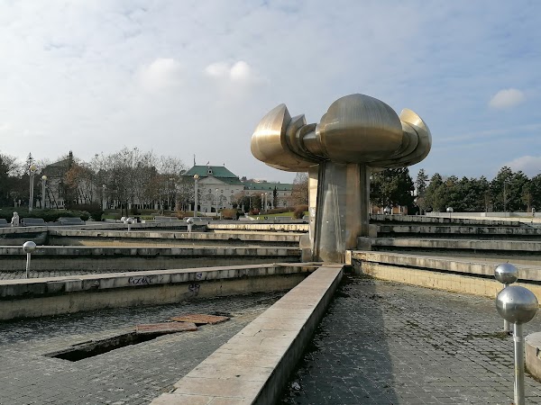 Freedom Square 5