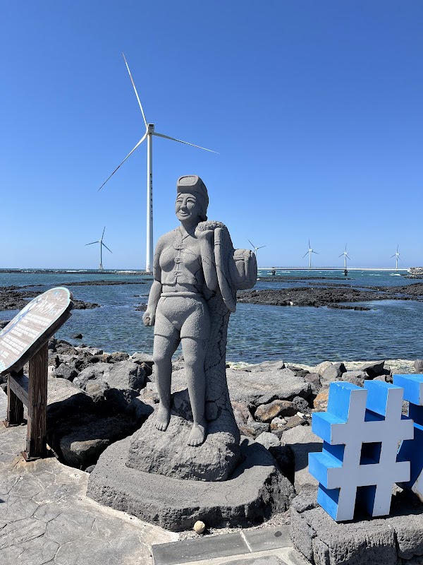 Gimnyeong Beach Lighthouse 2