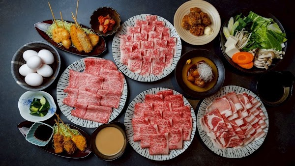 Wagyu to Buta Sanjo Kawaramachi Ten (All-you-can eat sukiyaki and shabu-shabu) 5