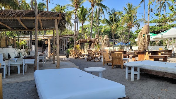La Bonita Beach Club