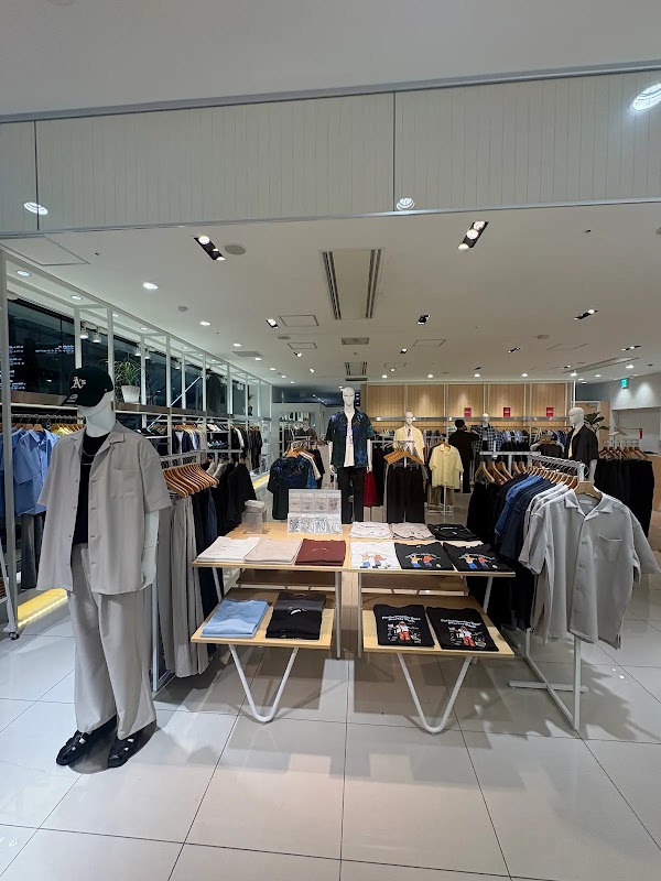 SENSE OF PLACE by URBAN RESEARCH （センスオブプレイス バイ アーバンリサーチ）グランフロント大阪店 5